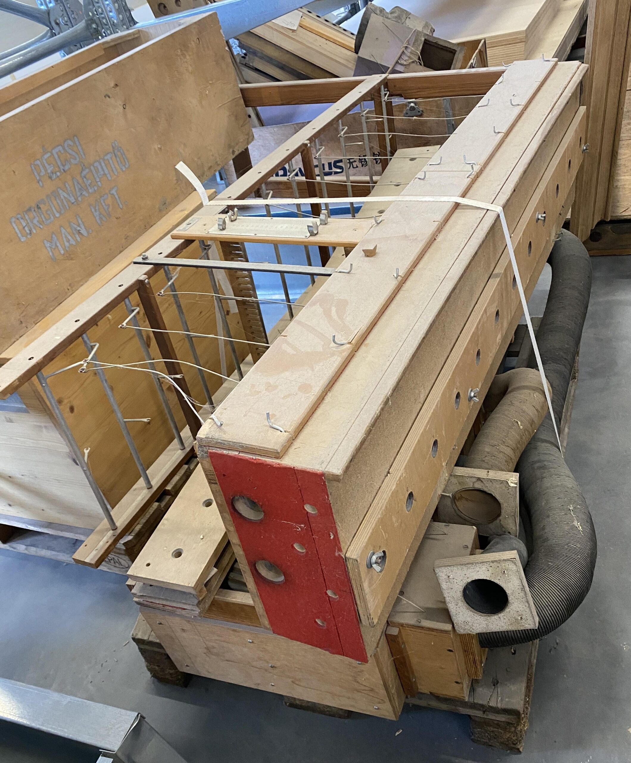 Voicing chest/machine